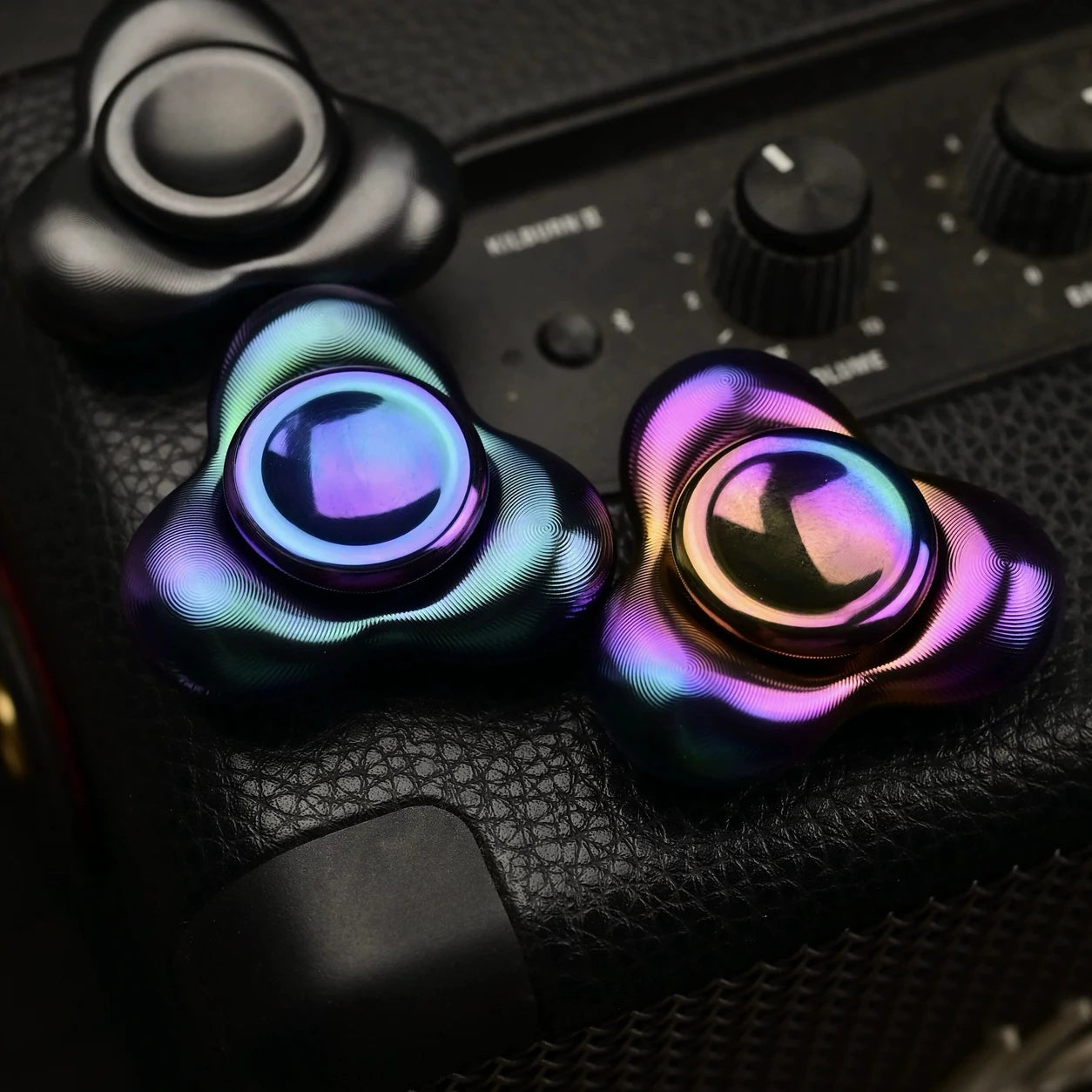 Three-Lobe Amber PEI Fidget Spinner – Cell EDC Desk Toy – main product image 2