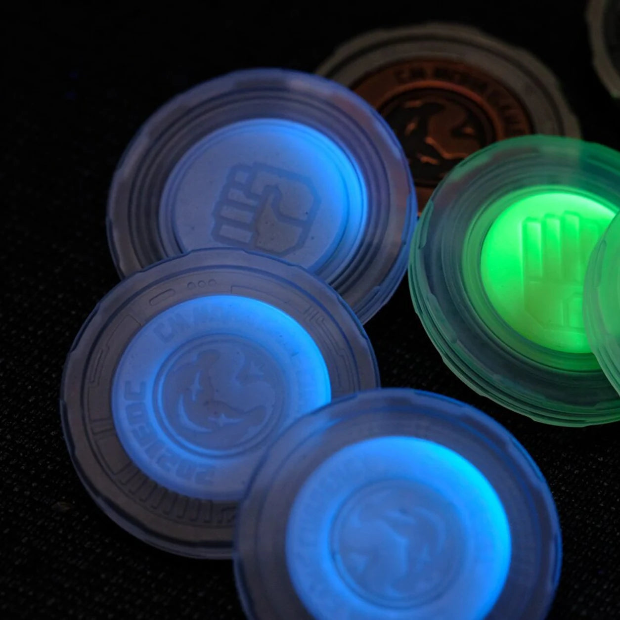 Rock Paper Scissors Decision Coin Set – 3-Piece Metal EDC Game – Glow Blue PC variant