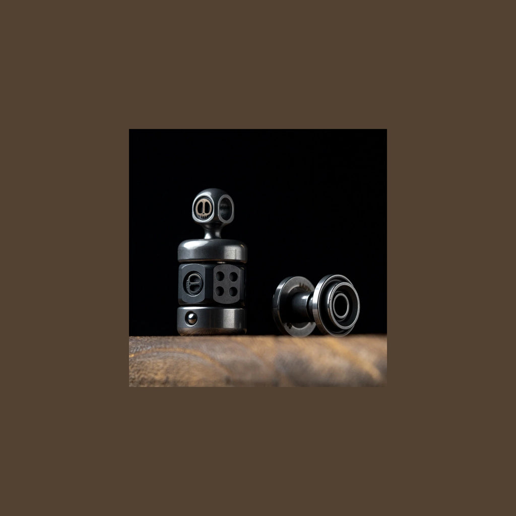 Desktop Mechanical Ratchet Toy variant image